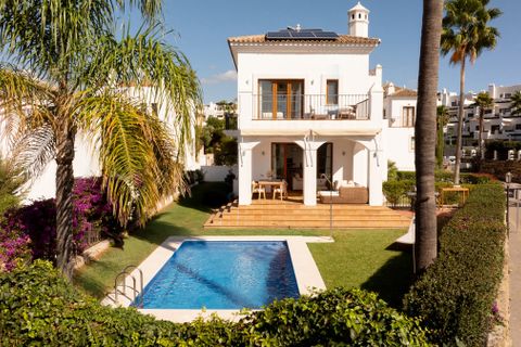 Villa a Estepona, Malaga, Estepona - € 1.295.000 | Ref: HFMl5264053 - foto 49