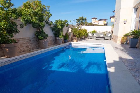 Villa a Playa Flamenca, Alicante, Playa Flamenca - € 399.000 | Ref: 764625 - foto 18
