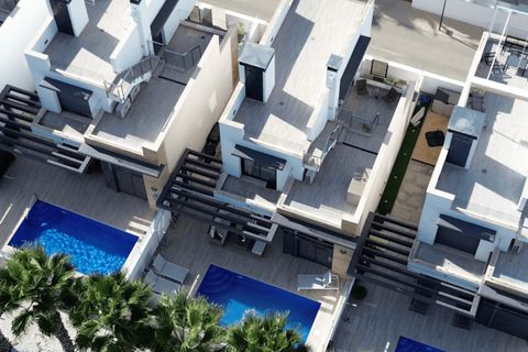 Villa i Cabo Roig, Alicante, Cabo Roig - € 449.950 | Ref: 21-18078/72435 - foto 2