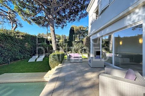 Villa i Antibes, Alpes-Maritimes, Antibes - € 2.950.000 | Ref: 86717060 - foto 8