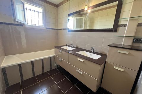Villa i Beaumont, Vienne, Beaumont - € 199.000 | Ref: 340932154037 - foto 10
