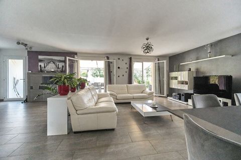 Villa a Lauris, Vaucluse, Lauris - € 470.000 | Ref: 340938900445 - foto 7