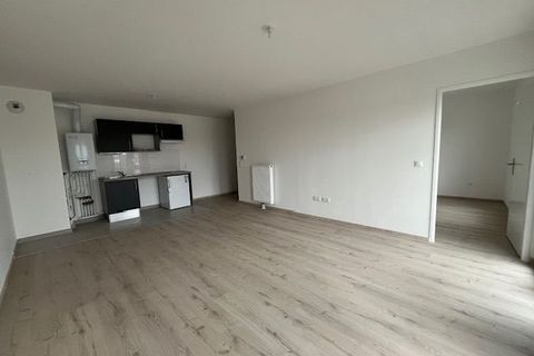 Apartament a Compiègne, Oise, Compiègne - € 735/mes | Ref: LO1K-VZY-D46 - foto 3