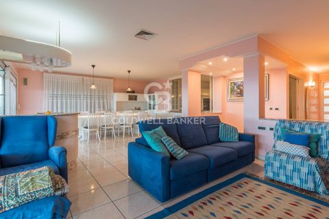 Villa a Coriano, Rimini, Coriano - € 660.000 | Ref: CBI099-1528-520786 - foto 12