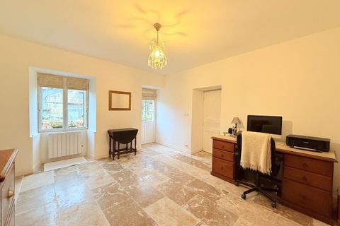 Villa i Aubeterre-sur-Dronne, Charente, Aubeterre-sur-Dronne - € 240.000 | Ref: 9B55D0C0A13448AB - foto 8