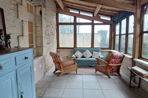 Villa a Aubeterre-sur-Dronne, Charente, Aubeterre-sur-Dronne - € 345.000 | Ref: BVI84421 - foto 6