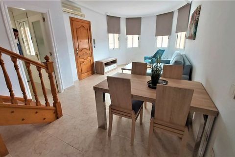 Villa a Punta Prima, Alicante, Punta Prima - € 799.995 | Ref: 76-R4979731/69684 - foto 25