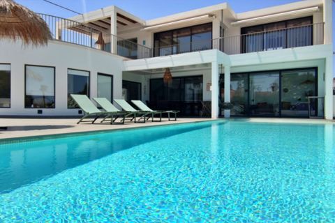 Villa a Benissa, Alicante, Benissa - € 5.000/mes | Ref: HOR471839 - foto 2