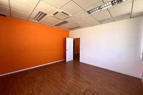 Erhvervsejendom i Amadora, Lisbon, Amadora - € 710.000 | Ref: 004-1439 - foto 4