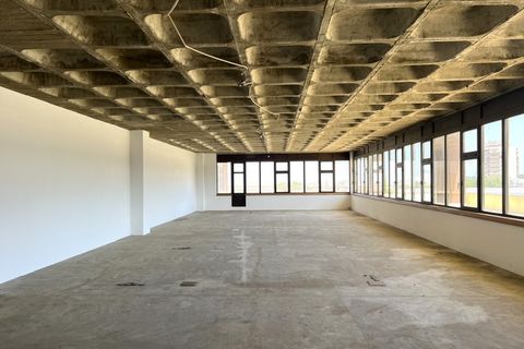 Erhvervsejendom i Amadora, Lisbon, Amadora - € 710.000 | Ref: 004-1439 - foto 10