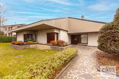 Villa i Varese, Varese, Varese - € 550.000 | Ref: 589-AD - foto 1