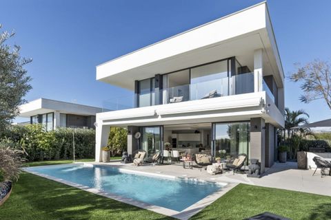 Villa i La Duquesa, Malaga, La Duquesa - € 1.295.000 | Ref: R5309026 - foto 1
