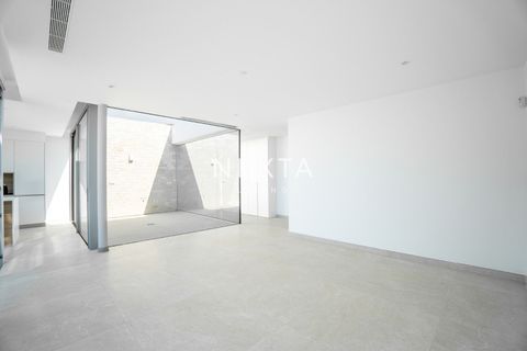 Villa i Adeje, Tenerife, Adeje - € 2.490.000 | Ref: 1052 - foto 22