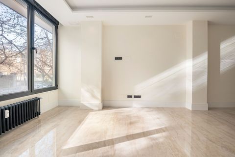 Leilighet i Madrid, Madrid, Madrid - € 1 800 000 | Ref: 153ee040-9f45-4b08-9 - foto 5