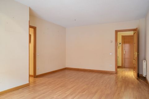 Leilighet i Madrid, Madrid, Madrid - € 350 000 | Ref: 2d051fb2-86c5-49f4-b - foto 3