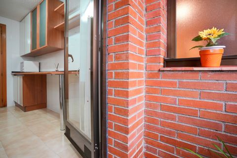 Leilighet i Madrid, Madrid, Madrid - € 350 000 | Ref: 2d051fb2-86c5-49f4-b - foto 12