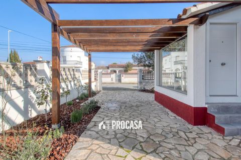 Villa i Empuriabrava, Gerona, Empuriabrava - € 339.000 | Ref: 4151 - foto 10