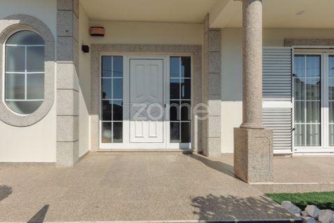 Villa a Vizela, Braga, Vizela - € 750.000 | Ref: ZMPT584900 - foto 8
