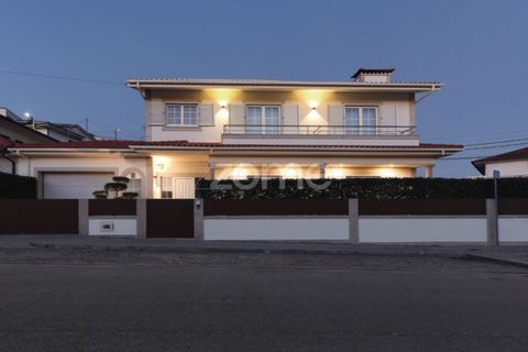 Villa a Vizela, Braga, Vizela - € 750.000 | Ref: ZMPT584900 - foto 40