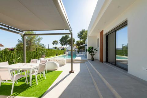 Villa a Pinar De Campoverde, Alicante, Pinar De Campoverde - € 825.000 | Ref: 44916 - foto 2