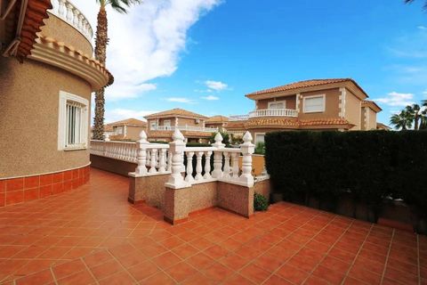Villa a Torrevieja, Alicante, Torrevieja - € 360.000 | Ref: WPR1891 - foto 9