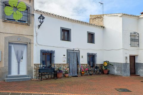 Landsbyhus i Chirivel, Almeria, Chirivel - € 90.000 | Ref: CRE-2661 - foto 1
