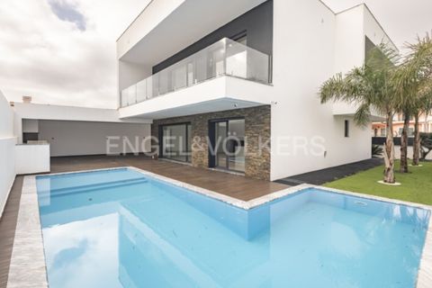 Villa i Corroios, Setubal, Corroios - € 750.000 | Ref: W-0307FT - foto 1