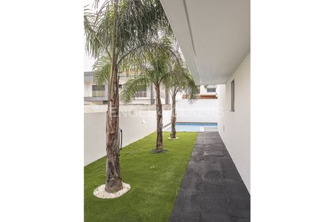 Villa i Corroios, Setubal, Corroios - € 750.000 | Ref: W-0307FT - foto 26