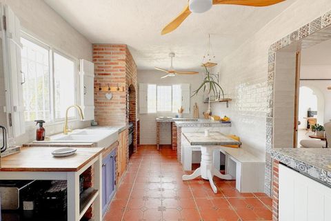 Villa i Nerja, Malaga, Nerja - € 1.099.000 | Ref: R4168636 - foto 8