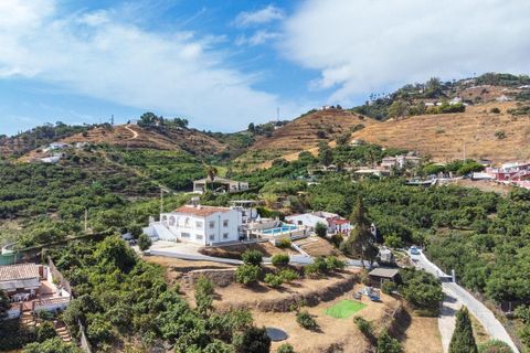 Villa i Nerja, Malaga, Nerja - € 1.099.000 | Ref: R4168636 - foto 39