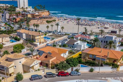 Villa i La Zenia, Alicante, La Zenia - € 799.000 | Ref: CM212 - foto 3