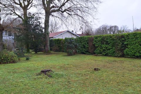 Helårsgrund i Pessac, Gironde, Pessac - € 160.000 | Ref: EBR15-PESS1009CA - foto 1