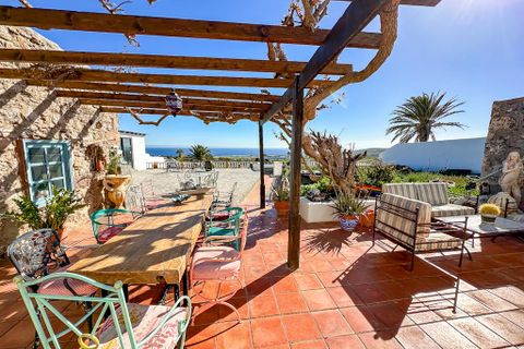 Villa a Tias, Lanzarote, Tias - € 990.000 | Ref: a0ont000007z77r - foto 8