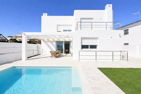 Villa i Torre Del Mar, Malaga, Torre Del Mar - € 1.250.000 | Ref: MLH953 - foto 2