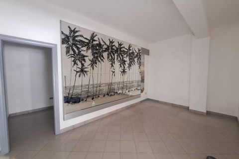 L'establiment comercial a Amelia, Terni, Amelia - € 550/mes | Ref: .14 - foto 4