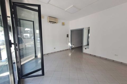 L'establiment comercial a Amelia, Terni, Amelia - € 550/mes | Ref: .14 - foto 10
