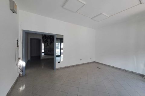 L'establiment comercial a Amelia, Terni, Amelia - € 550/mes | Ref: .14 - foto 11