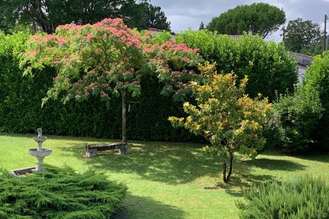 Villa a Pons, Charente-Maritime, Pons - € 325.000 | Ref: BVI76997 - foto 4