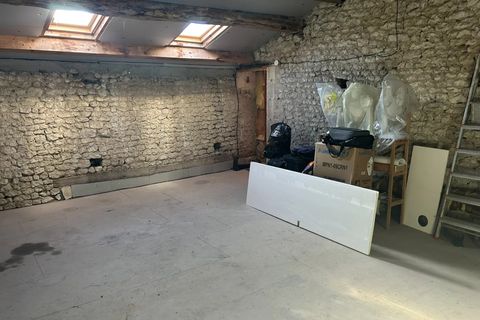 Villa a Pons, Charente-Maritime, Pons - € 325.000 | Ref: BVI76997 - foto 14