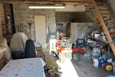 Villa a Pons, Charente-Maritime, Pons - € 325.000 | Ref: BVI76997 - foto 15