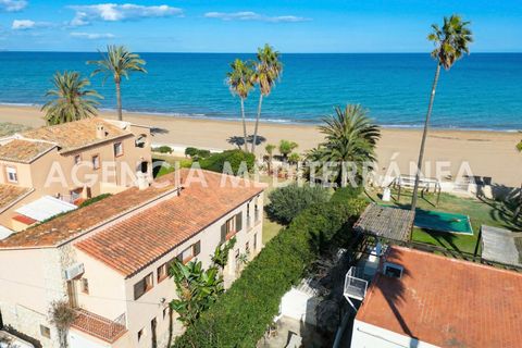 Villa i Denia, Alicante, Denia - € 1.350.000 | Ref: 5695/5940 - foto 2