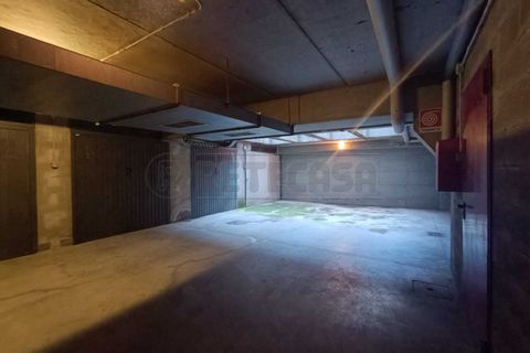 Garage i Cremona, Cremona, Cremona - € 12.000 | Ref: CR215 - foto 3