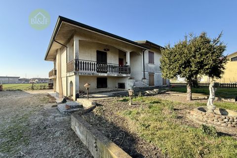 Villa i Terrazzo, Verona, Terrazzo - € 195.000 | Ref: 660 - foto 1