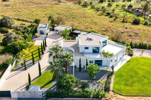Villa i Guia, Faro, Guia - € 3.950.000 | Ref: W-0477U2 - foto 1