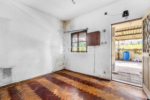 Villa a Pedroucos, Porto, Pedroucos - € 220.000 | Ref: ZMPT585347 - foto 4