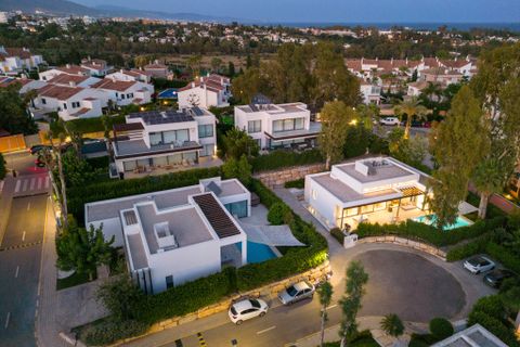 Villa a Estepona, Malaga, Estepona - € 1.395.000 | Ref: FLP0137 - foto 24