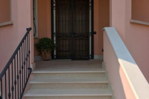 Villa a Suzzara, Mantua, Suzzara - € 750.000 | Ref: 1131 - foto 9