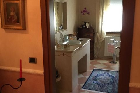 Villa a Suzzara, Mantua, Suzzara - € 750.000 | Ref: 1131 - foto 22