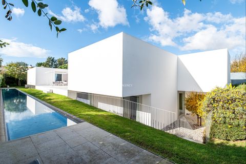 Villa i Carnaxide, Lisbon, Carnaxide - € 3.900.000 | Ref: TAPT01-1628_MM_AG_RC - foto 1