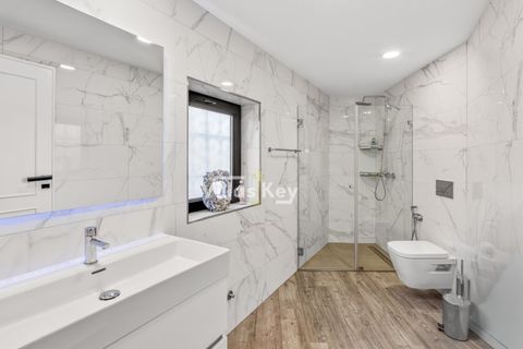 Villa a Alvor, Faro, Alvor - € 8.000.000 | Ref: V990 - foto 31